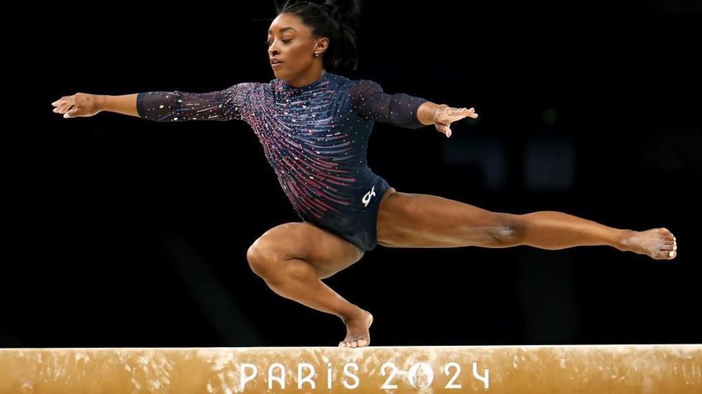 Simone BILES